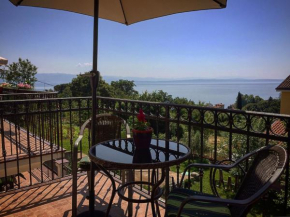 Spacious sea view Apartment with garden in Lovran